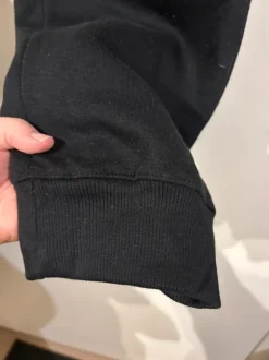 Mustat collagehousut