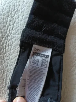 Mustat rintaliivit 80D