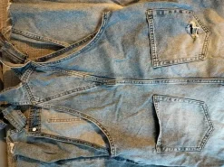 Naisten lappuhaalari