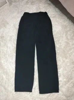 Naisten mustat collegehousut