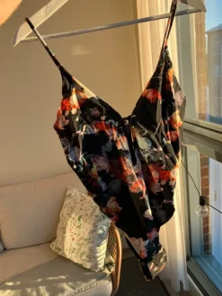 Nellyn kukallinen uimapuku