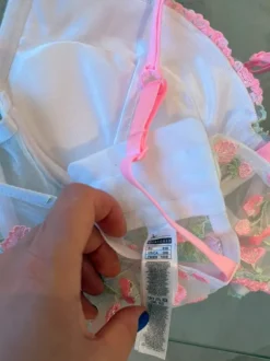 New yorker rintaliivit