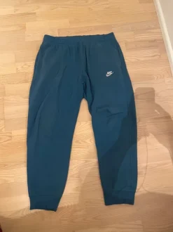 Nike college housut XL