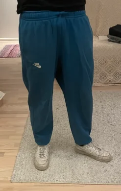 Nike college housut XL