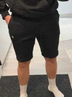 Nike college shortsit