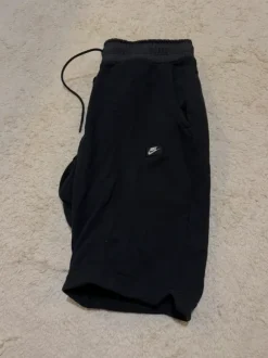 Nike college shortsit