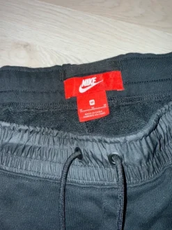 Nike college shortsit