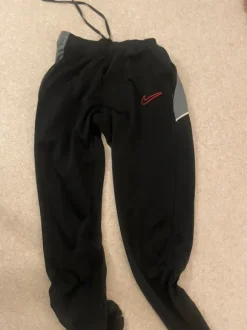 Nike dri fit verkkarit