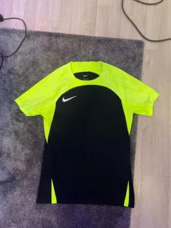 Nike Dri-fit paita