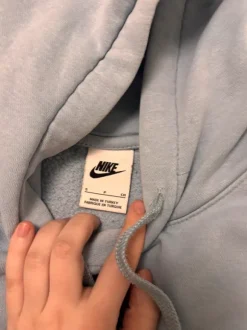 nike huppari