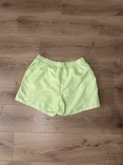 Nike maudymosi sortai