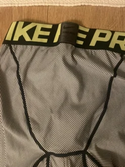 Nike pro lämpökerrasto