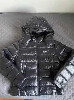 Nike puffer
