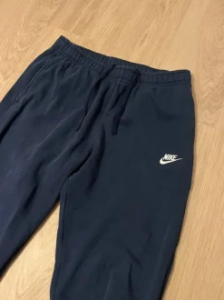 Nike Sportswear Cuffed pants
