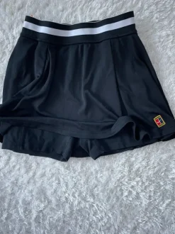 Nike tennis skirt size S