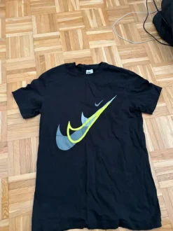 Nike T-paita
