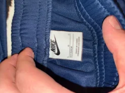 Nike verryytely puku