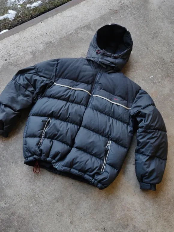 Nike vintage 00s puffer jacket