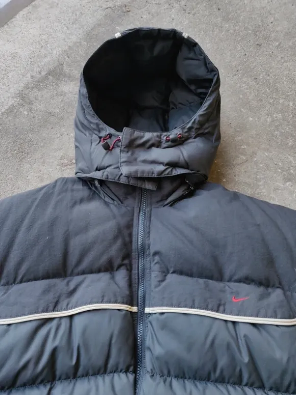 Nike vintage 00s puffer jacket