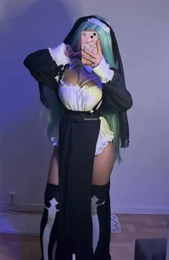 Nun cosplay