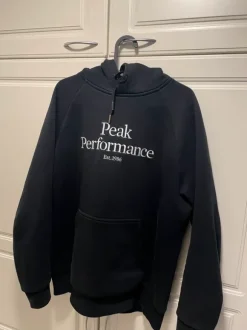 Peak performance huppari