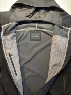 Peak Performance kuoritakki