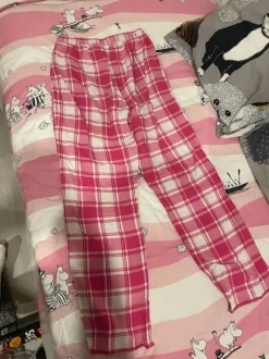 Pink pyjama pants