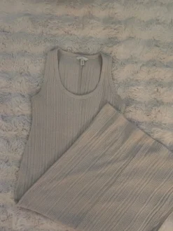 Pitkä h&m mama mekko