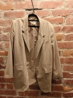 Pitkä kevyt takki/bleiseri