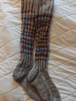 Pitkät villasukat 38