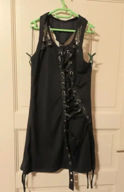 Poizen Industries minimekko/ pitkä toppi