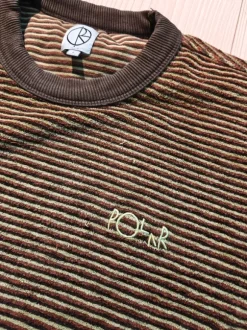 Polar skate co. T-paita