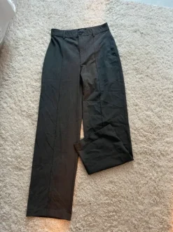 Pull&Bear puvunhousut