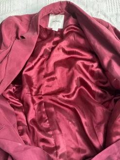 Purppura pitkä takki