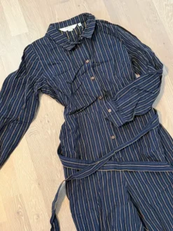 Puuvillainen haalari