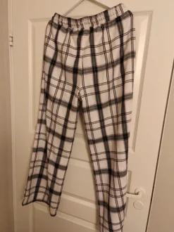 Pyjamahousut