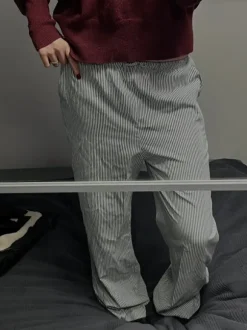 Raidalliset yöhousut