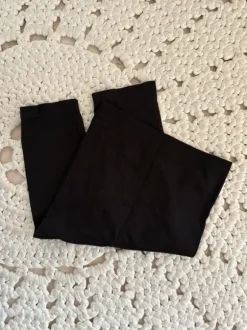 Raskausajan biker-shortsit