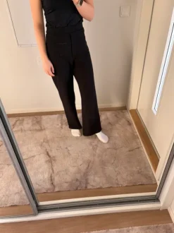 Rennot siistit housut