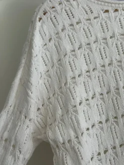 Reserved valkoinen neulepaita