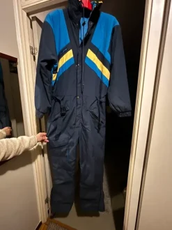 Retro Karhu toppahaalari