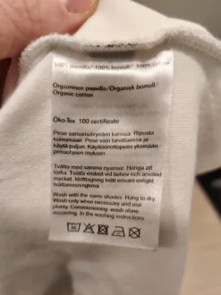 Riva Clothing luonnonvalkoinen boxy t-paita