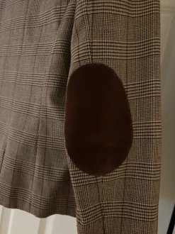 Ruskea ruutu-bleiseri