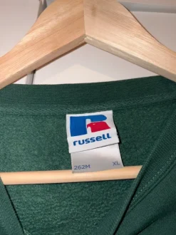 Russell kollegepaita