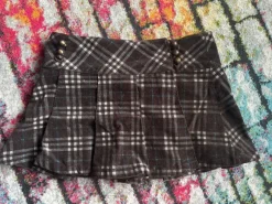 Ruudullinen minihame