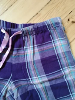 Ruudulliset yöhousut