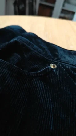 Samettinen musta Monki hame