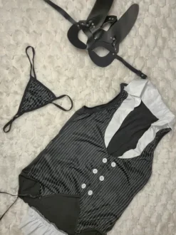 Sexy krolik z maską