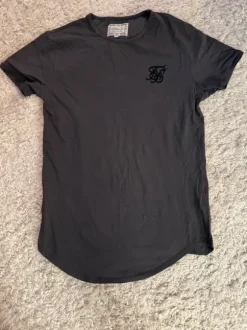 Siksilk T-paita