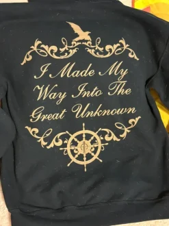 Sonata Arctica -huppari selkäpainatuksella